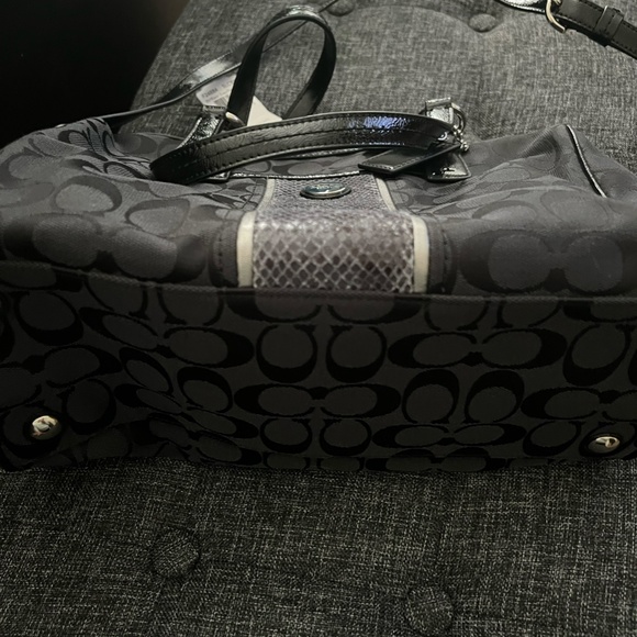 Vintage Coach Purse - Picture 4 of 7